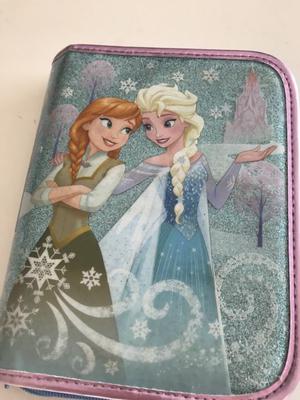 Cartuchera Elsa y Anna!!