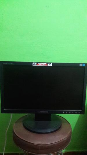 Monitor Samsung nw Impecable