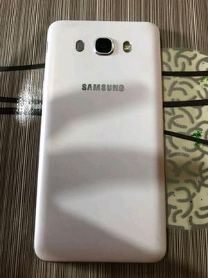 Vendo Samsung j gb interno