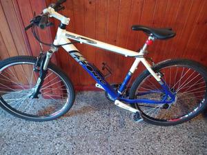 Bicicleta Mountain Bike Azonic 21Velocidades Rod. 26"