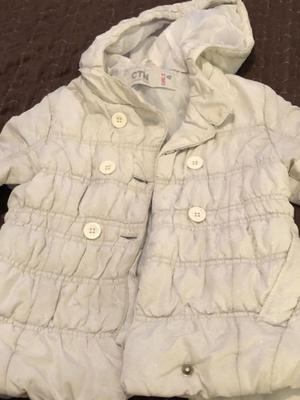 Campera nena talle4 nylon blanca con capucha