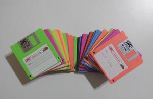 Diskettes 3,5 De Colores. Lote Por 34 Unidades.