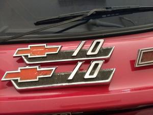 Par de insignias Chevrolet C10 - originales