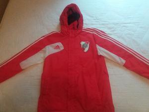 Campera Rompeviento River  Talle M