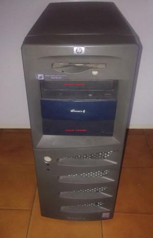 HP Server tc Tower Server Intel P GHz - disco 55