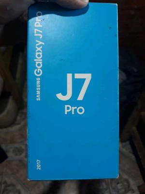 J7 Pro Dorado Libre en caja