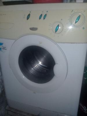Lava ropa automático