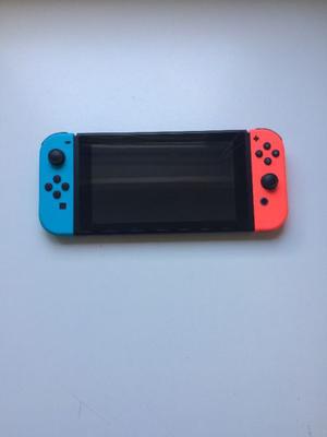 Nintendo switch igual a nueva con funda original y 2 juegos