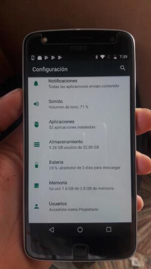 Vendo motoZ play libre