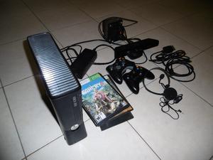 Xbox 360 S + 2 joysticks + kinect + auricular/microfono + 26