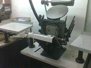 MINERVA TIPOGRAFICA DE MESA A PALANCA