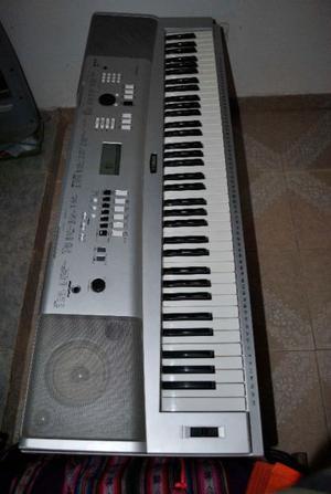 Teclado YAMAHA DGX-230