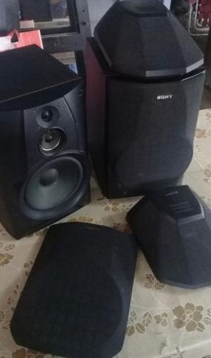 Vendo Juego de parlantes SONY