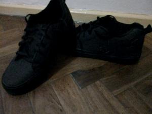 Zapatillas DG Color Negro Impecable Sin Uso