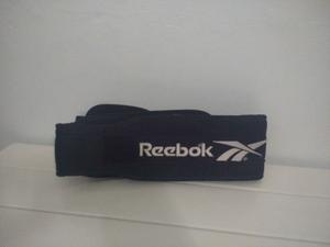 Cinturon para entrenamiento con pesas marca Reebok