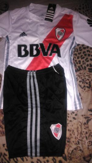 Conjunto de futbol para niño camiseta pantalón