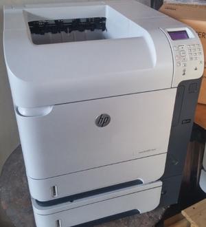 Impresora HP M602 Impecable c/bandeja adicional