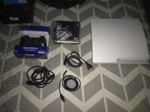 Ps3 slim 300gb 4 juegos 1 joystick