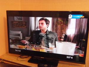 TV LED 39" Philips, control, impecable
