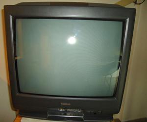 Televisor, marca TOSHIBA,color 21 pulgadas c/remoto.