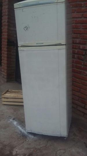 Vendo Heladera Familiar