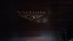 Vendo Victrola Antigua