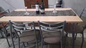 Juego de comedor llevo a domicilio gratis!!