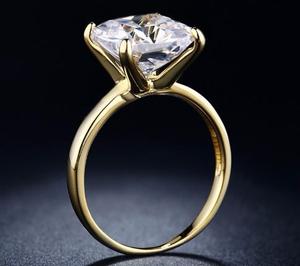 Lujoso Anillo Compromiso Con Diamante Laminado En Oro 18 K