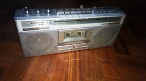 Radiograbador casetera FM/AM antiguo funcionando perfecto