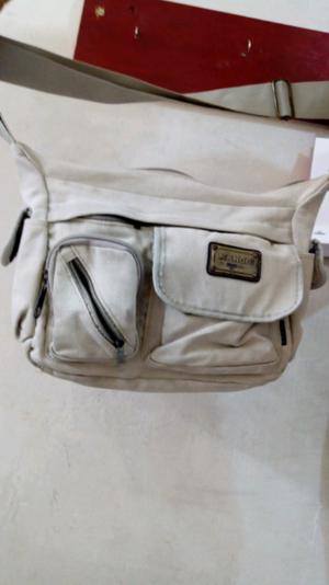 Vendo bolso mango