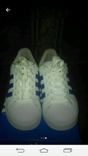 Zapatillas. ADIDAS (originales)