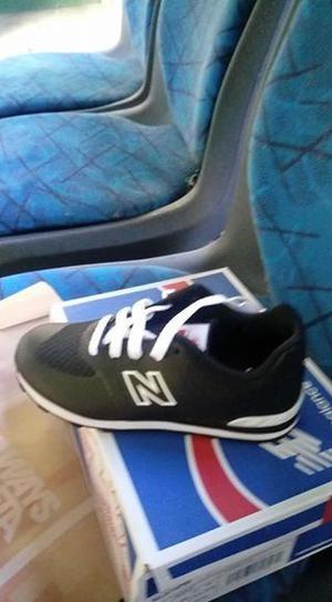 zapatillas new balance ORIGINALES EN CAJA TALLE 27