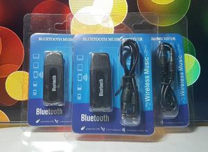 Adaptador Bluetooth C/Auxiliar Audio para auto y equipos de