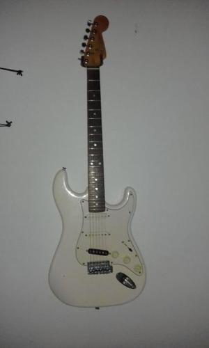 Squier Affinity Stratocaster  Permutaria