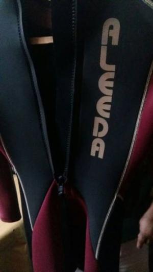 Traje de Neoprene Aleeda