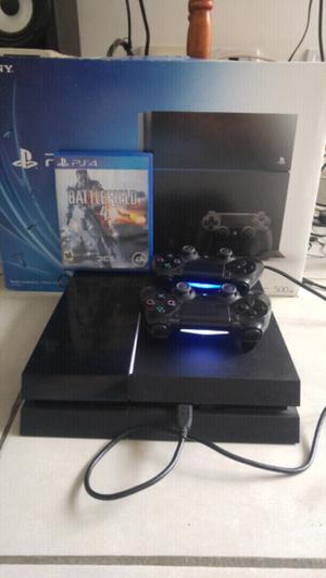 Vendo!! PlayStation 4 + 2 joystick + Battlefield 4