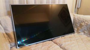 Vendo tele LG LCD 42”, con panel de pantalla roto
