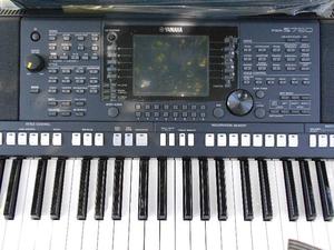 yamaha PSR 750 Teclado Musical