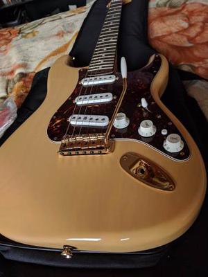 Guitarra Electrica Fender Stratocaster Deluxe Player Mexico