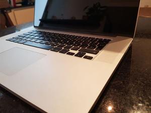 Macbook Pro Retina 15 Pulgadas + 170 Ciclos + I7 + 8gb + 256