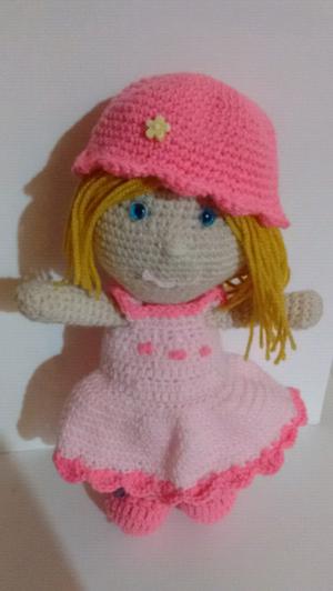 Muñeca Amigurumi. Crochet.