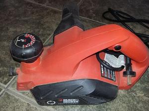 VENDO CEPILLO ELÉCTRICO BLACK DECKER 650W