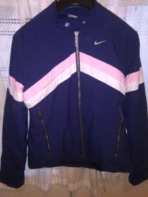 Campera nike usada