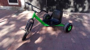 DRIFT TRIKE (triciclo) VENDO PERMUTO POR BICI