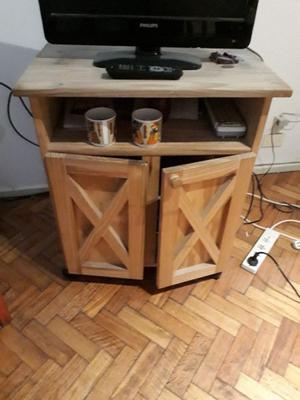 Mesa TV de pino