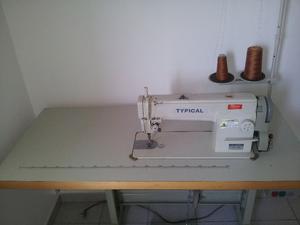 AA Máquina de coser industrial recta TYPICAL sin uso. No
