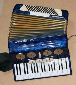 Exelente acordeon Veronese 80 bajos