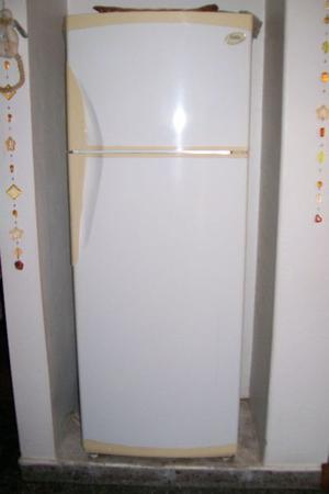 HELADERA C/FREEZER MARCA GAFA EUROSYSTEM USADA