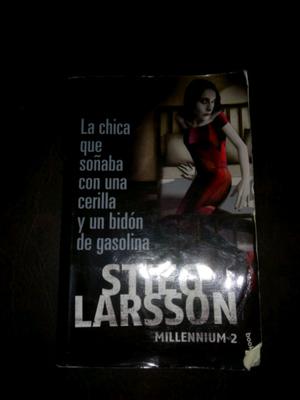 Libro " La chica que soñaba con...", De Stieg Larsson
