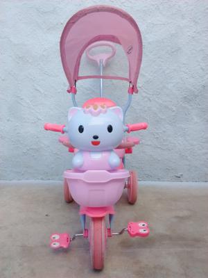 Triciclo Hello Kitty..para bebés y/o niñas.